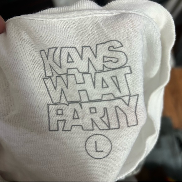 KAWS Brooklyn Museum Space T-Shirt - Picture 4 of 4